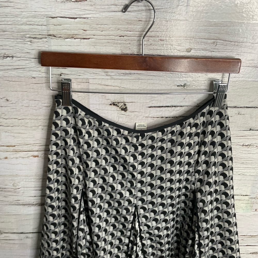 White House black market swing skirt size 2 black gray - Picture 4 of 10